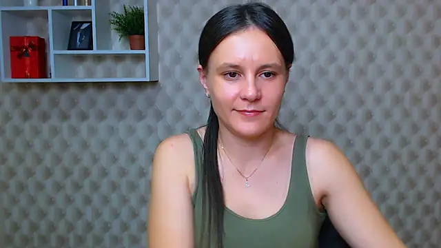 ValeriaHeart  online show from December 5, 2025, 2:59 pm