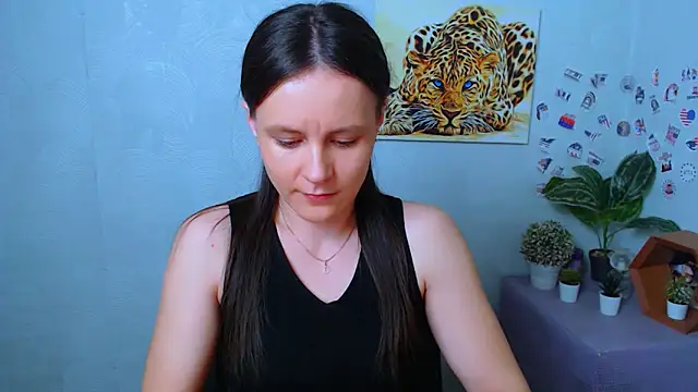 Snapshot of ValeriaHeart_ chatting on February 9, 2026, 3:48 am ValeriaHeart online show from February 9, 2026, 3:48 am