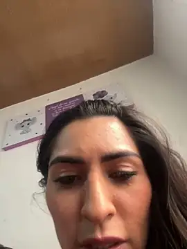 Sofiadelacruz online show from March 21, 2025, 5:45 pm