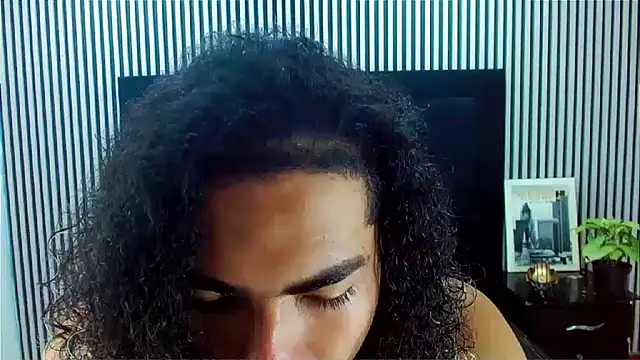 Snapshot of LihanJor_23 chatting on September 27, 2025, 12:44 pm LihanJor 23 online show from September 27, 2025, 12:44 pm