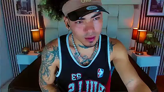 Snapshot of LihanJor_23 chatting on December 18, 2025, 12:53 pm LihanJor 23 online show from December 18, 2025, 12:53 pm