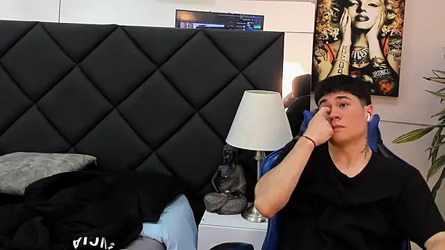 roan birkin online show from April 7, 2026, 7:15 pm