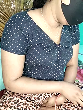 Snapshot of monekhan123 chatting on December 18, 2025, 4:17 am monekhan123 online show from December 18, 2025, 4:17 am