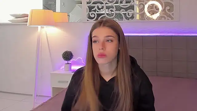 melissacrayzy online show from May 13, 2026, 5:25 am