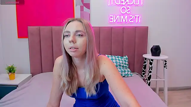 Snapshot of TessaAdorable chatting on October 20, 2025, 1:40 am TessaAdorable online show from October 20, 2025, 1:40 am