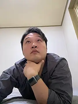 offwhite777 online show from February 16, 2025, 4:20 am