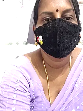 Snapshot of Tamil_Meera12 chatting on May 31, 2026, 6:09 pm Tamil Meera12 online show from May 31, 2026, 6:09 pm