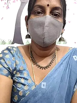 Snapshot of Tamil_Meera12 chatting on July 31, 2026, 5:43 pm Tamil Meera12 online show from July 31, 2026, 5:43 pm