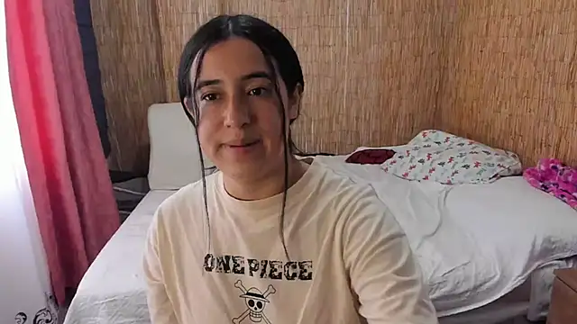 Snapshot of __leaa chatting on October 19, 2025, 8:44 pm leaa online show from October 19, 2025, 8:44 pm