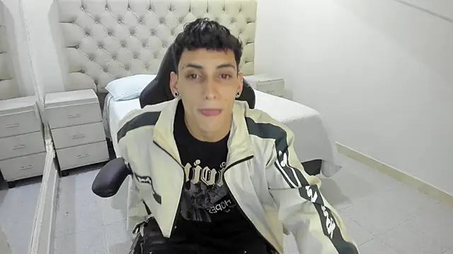 Snapshot of JhoanLeandro chatting on January 7, 2026, 5:12 am JhoanLeandro online show from January 7, 2026, 5:12 am