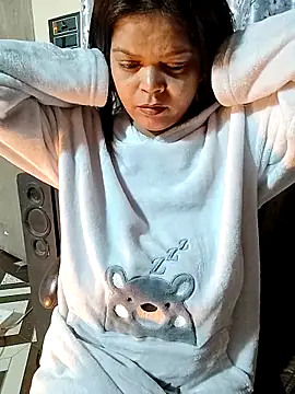 Snapshot of Babybird chatting on January 7, 2026, 6:02 pm Babybird online show from January 7, 2026, 6:02 pm