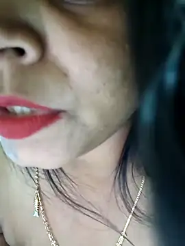 Snapshot of Babybird chatting on November 2, 2025, 8:41 am Babybird online show from November 2, 2025, 8:41 am