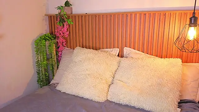 vicky bass online show from September 21, 2025, 7:52 pm