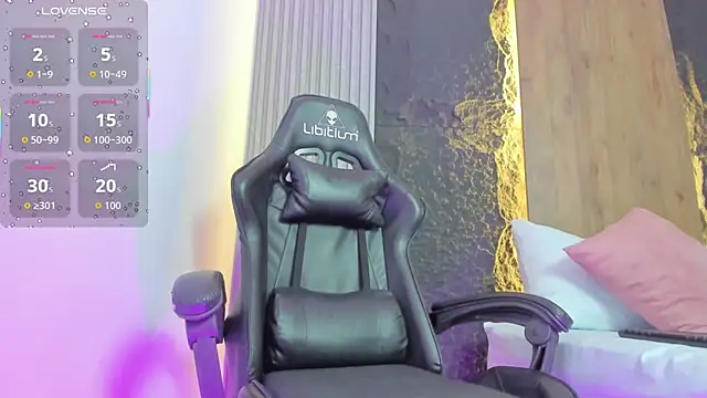 dalila harris online show from November 14, 2025, 8:01 pm