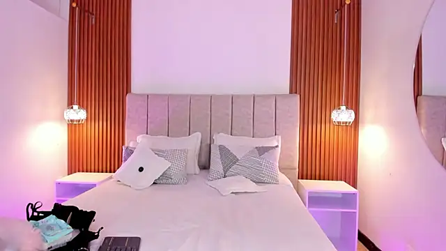 Snapshot of khloe-sweet chatting on September 27, 2025, 2:12 pm khloe-sweet online show from September 27, 2025, 2:12 pm