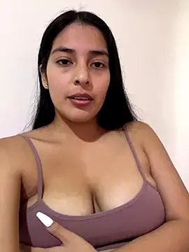 Snapshot of ariana_sweet87 chatting on November 27, 2025, 6:52 pm ariana sweet87 online show from November 27, 2025, 6:52 pm