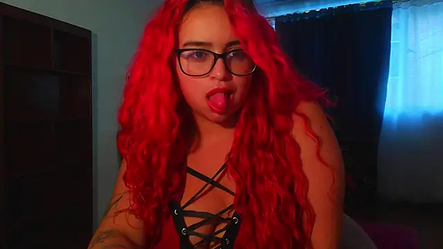 EstefyTabbo online show from May 8, 2026, 10:24 pm