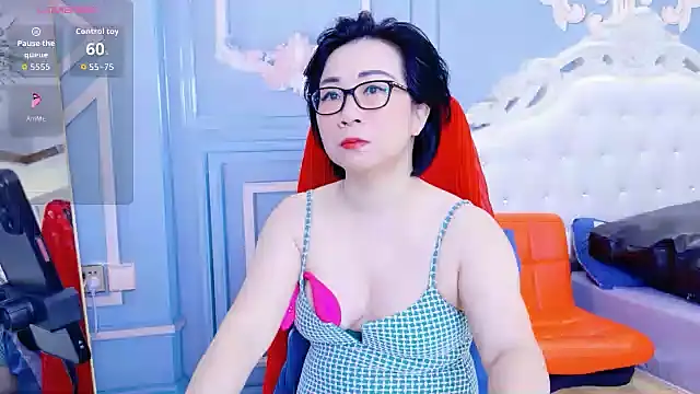 LucianaMe online show from December 15, 2025, 2:17 am