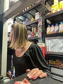 Snapshot of Andrea18_blonde chatting on January 6, 2026, 3:49 pm Andrea18 blonde online show from January 6, 2026, 3:49 pm