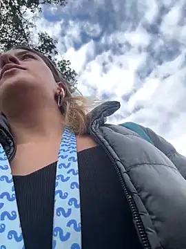 Snapshot of Andrea18_blonde chatting on February 2, 2026, 1:32 pm Andrea18 blonde online show from February 2, 2026, 1:32 pm