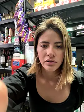 Andrea18 blonde online show from October 26, 2025, 3:56 pm