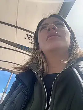 Snapshot of Andrea18_blonde chatting on February 4, 2026, 3:40 pm Andrea18 blonde online show from February 4, 2026, 3:40 pm