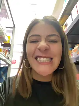 Snapshot of Andrea18_blonde chatting on February 26, 2026, 3:45 pm Andrea18 blonde online show from February 26, 2026, 3:45 pm