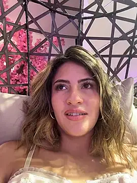 Snapshot of Andrea18_blonde chatting on January 18, 2026, 3:15 pm Andrea18 blonde online show from January 18, 2026, 3:15 pm