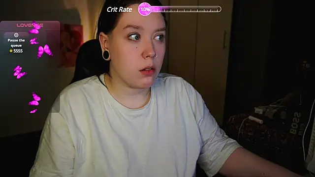 Snapshot of Viesicaa chatting on February 23, 2025, 8:33 pm Viesicaa online show from February 23, 2025, 8:33 pm