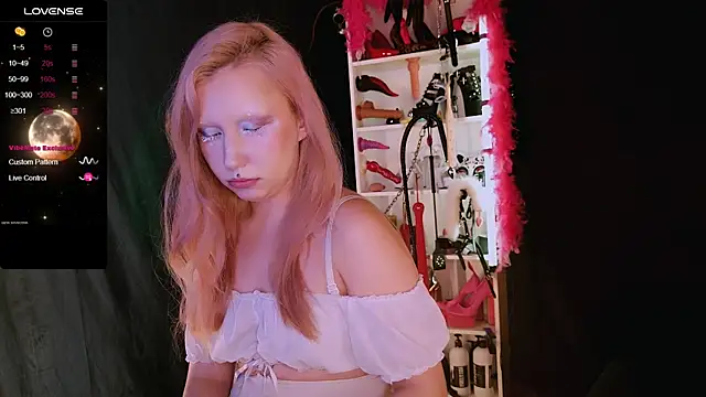 Bibi Iva online show from November 28, 2025, 5:29 am