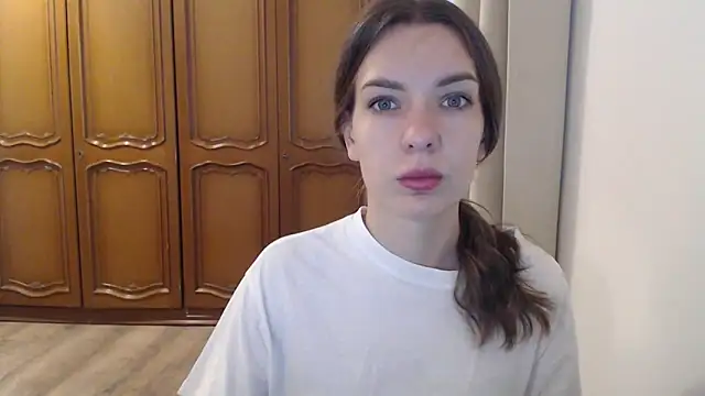 aurora lust online show from October 28, 2025, 6:23 am