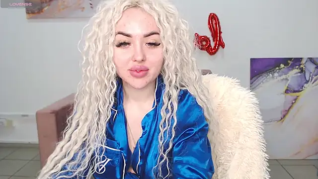 MissisCaty online show from February 15, 2025, 7:50 pm