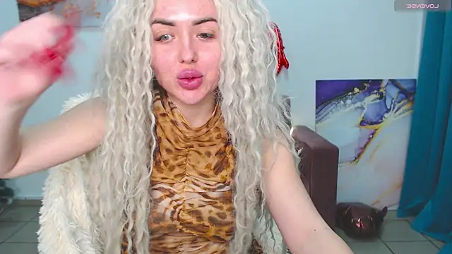 MissisCaty online show from February 26, 2025, 1:46 am