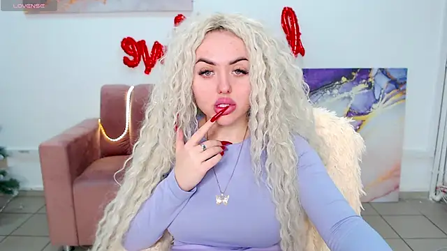 MissisCaty online show from February 20, 2025, 7:41 pm