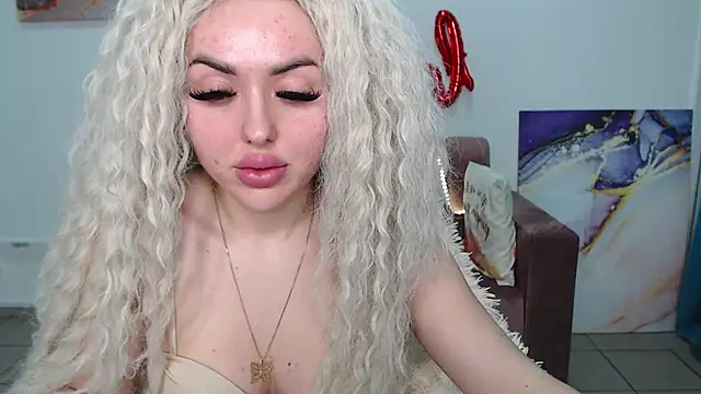 MissisCaty online show from March 3, 2025, 3:43 pm