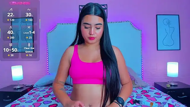  Emma whiitee  online show from November 9, 2025, 1:04 pm