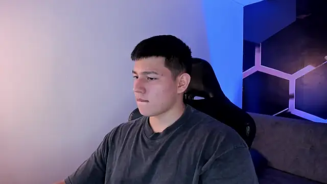 JamesCr  online show from February 21, 2026, 3:30 am