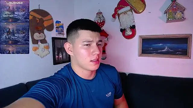 JamesCr  online show from December 18, 2025, 12:27 am