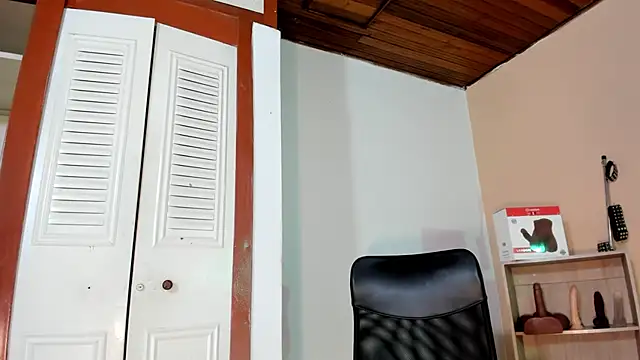 Violetta 0 online show from October 21, 2025, 1:32 pm