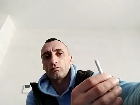 ANGELSANTAMARIA- online show from December 15, 2025, 12:11 pm