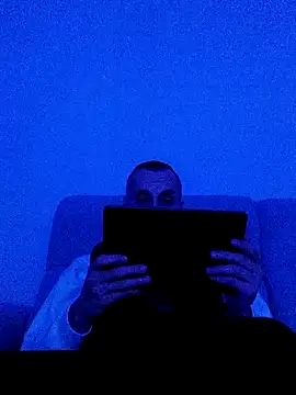 ANGELSANTAMARIA- online show from December 17, 2025, 11:54 pm