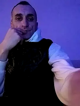 ANGELSANTAMARIA- online show from December 22, 2025, 4:18 pm