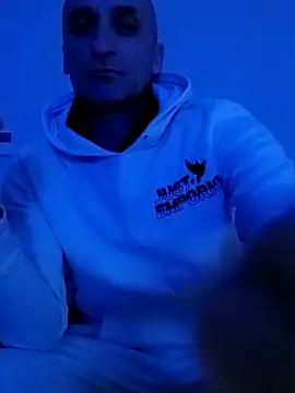 ANGELSANTAMARIA- online show from December 1, 2025, 8:04 am