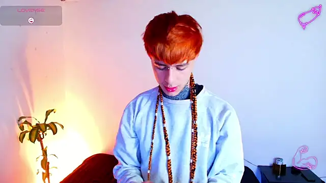 Snapshot of 7_Saturno_7 chatting on February 11, 2026, 9:58 pm 7 Saturno 7 online show from February 11, 2026, 9:58 pm