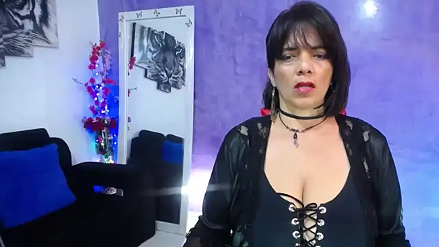 sarasmith3 online show from October 27, 2025, 6:42 pm