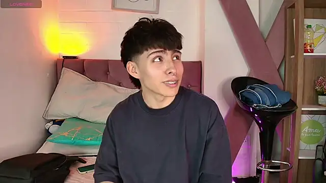 Snapshot of PepperTwink chatting on November 17, 2025, 4:55 pm PepperTwink online show from November 17, 2025, 4:55 pm