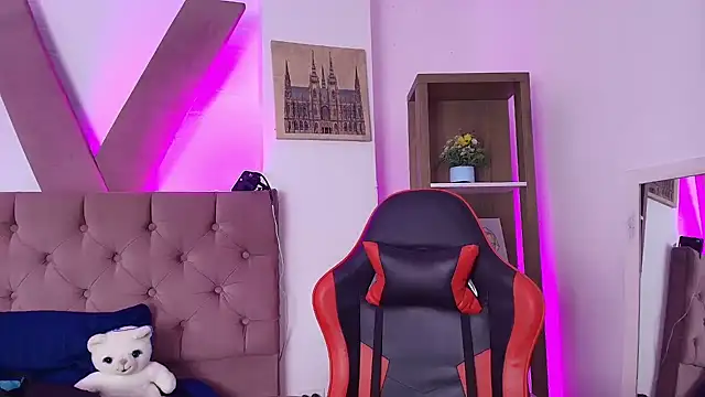 PepperTwink online show from April 8, 2026, 3:57 pm