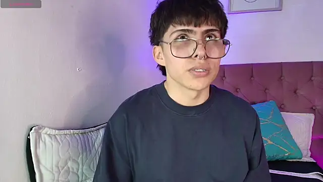 Snapshot of PepperTwink chatting on October 13, 2025, 4:30 pm PepperTwink online show from October 13, 2025, 4:30 pm