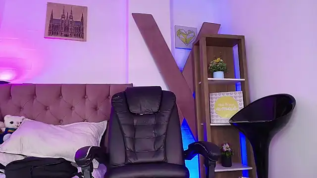 Snapshot of PepperTwink chatting on February 4, 2026, 4:35 pm PepperTwink online show from February 4, 2026, 4:35 pm