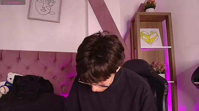 Snapshot of PepperTwink chatting on November 7, 2025, 6:56 pm PepperTwink online show from November 7, 2025, 6:56 pm